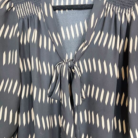 The Limited M Black Cream Striped Hash Printed Tie Neck Blouse Top 3/4 Sleeve - Picture 4 of 7